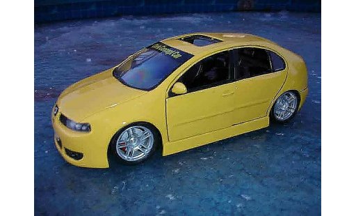 Seat Leon Cupra 1/18 Burago r modellini auto