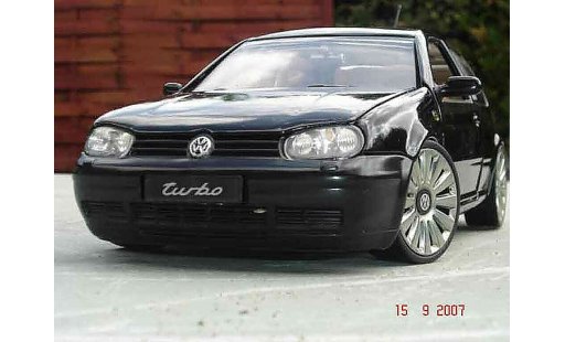 Volkswagen Golf GTI 1/18 Revell 3.2 turbo modellini auto