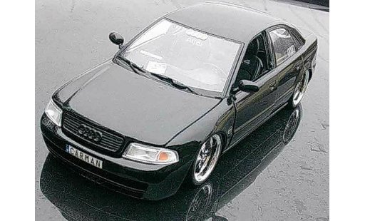 Audi A4 berline 1/18 Ut Models s4 nero modellini auto