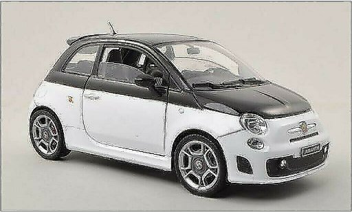 Fiat 500 Abarth 1/18 Motormax bianco/nero modellini auto