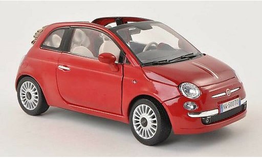 Fiat 500 C 1/18 Motormax Cabrio rosso modellini auto