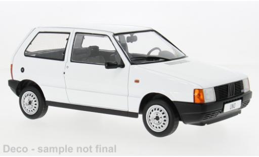 Fiat Uno 1/18 MCG weiss 1984 1:18 modellino in miniatura