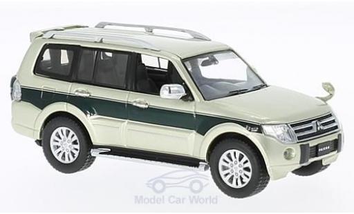Mitsubishi Pajero 1/43 First 43 Models 4WD metallico verde/verde RHD 2010 modellino in miniatura