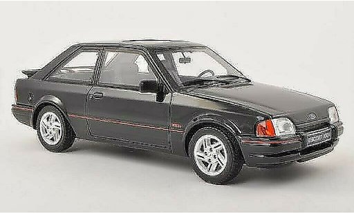 Ford Escort XR3i 1/18 Ottomobile MK IV nero 1988 modellini auto