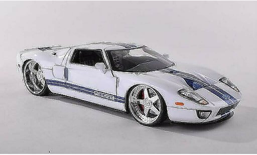 Ford GT Berlinetta 1/24 Jada Toys bianco con blun strisce 2005 modellini auto