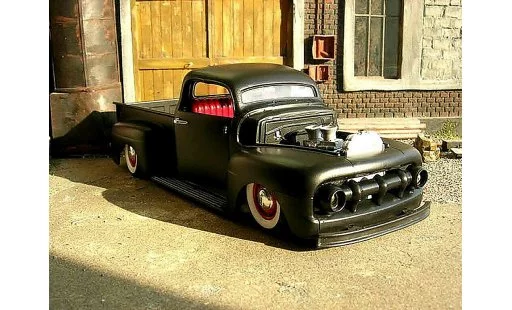 Ford F-100 Pickup 1/18 Welly F 100 pick up 1951 devil spirit modellini auto