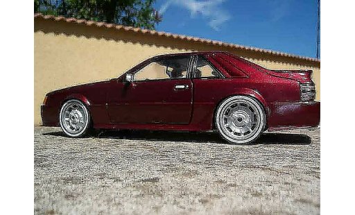 Ford Mustang SVO 1/18 Welly rosso modellini auto