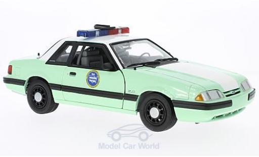 Ford Mustang 1/18 GMP verde/bianco United States Border Patrol SSP 1988 modellino in miniatura
