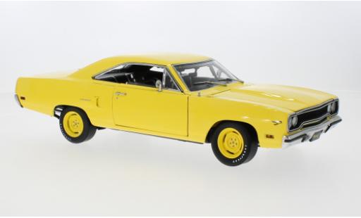 Plymouth Road Runner 1/18 GMP giallo 1970 modellino in miniatura
