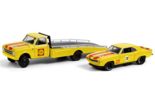 Chevrolet C-30 1/64 Greenlight Ramp Truck No.28 S 1967 y compris les 1969 Camaro Z/28 et Rampes de chargement modellino in miniatura