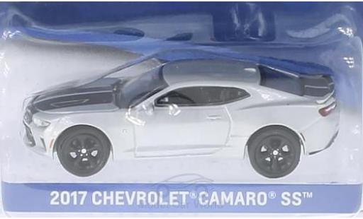 Chevrolet Camaro 1/64 Greenlight SS grigio/nero 2017 ohne Vitrine modellino in miniatura