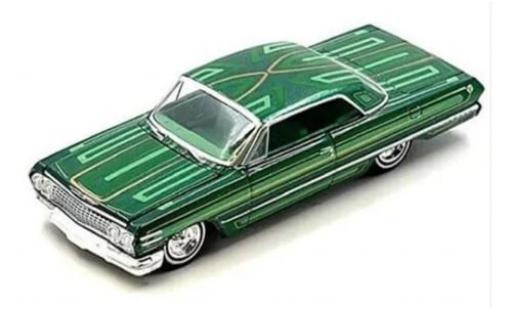 Chevrolet Impala 1/64 Greenlight Lowrider metallise grün/Dekor 1963 1:64 modellino in miniatura