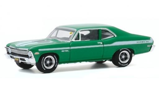 Chevrolet Nova 1/64 Greenlight verde/Dekor 1972 modellino in miniatura