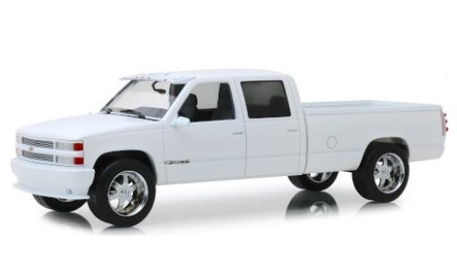 Chevrolet Silverado 1/18 Greenlight 3500 Crew Cab Custom bianco 1997 modellino in miniatura