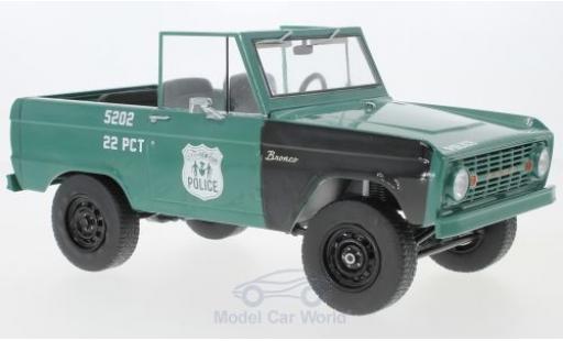 Ford Bronco 1/18 Greenlight Police Pursuit verde/bianco NYPD - New York Police Department 1967 modellino in miniatura