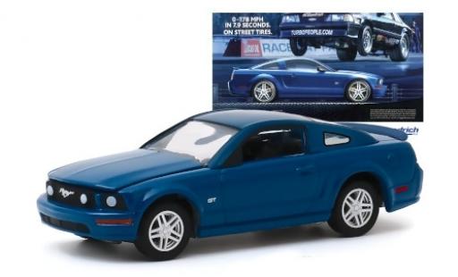Ford Mustang 1/64 Greenlight GT blu 2009 modellino in miniatura