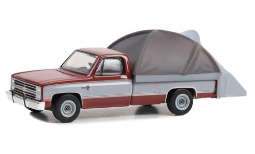 Chevrolet C-20 1/64 Greenlight Silverado rosso foncé/d 1983 modellino in miniatura