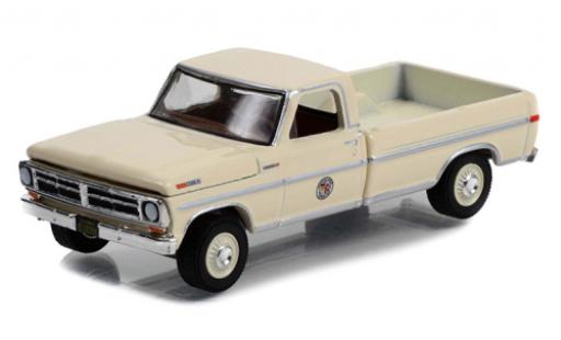 Ford F-250 1/64 Greenlight beige clair Fall Guy Stuntman Association 1972 modellino in miniatura