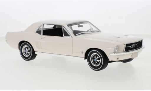 Ford Mustang 1/18 Greenlight beige 1967 modellino in miniatura