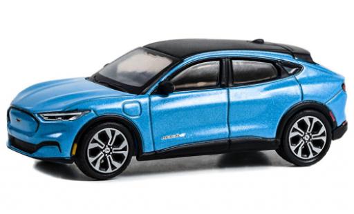 Ford Mustang 1/64 Greenlight Mach-E blu clair 2022 modellino in miniatura