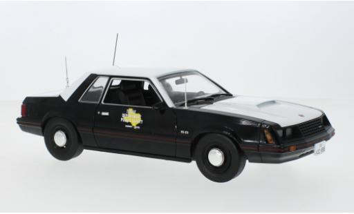 Ford Mustang 1/18 Greenlight SSP Texas Departement of Public Safety 1982 modellino in miniatura