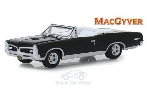 Pontiac GTO 1/64 Greenlight Convertibile nero MacGyver 1967 modellino in miniatura