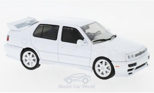 Volkswagen Jetta 1/43 Greenlight A3 bianco 1995 modellino in miniatura
