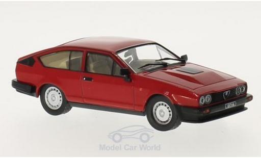 Alfa Romeo GT 1/18 GTI Collection V6 2.5 rosso 1980 modellino in miniatura