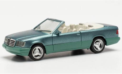 Mercedes Classe E 1/87 Herpa 320 CE (C124) cabriolet metallise turchese modellino in miniatura