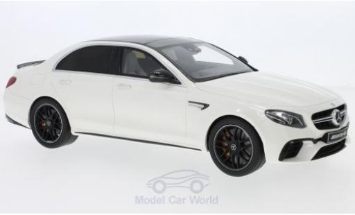 Mercedes Classe E 1/18 GT Spirit AMG E63 S bianco 2018 modellino in miniatura