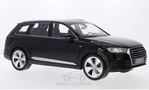 Audi Q7 1/18 Minichamps (4M) nero modellino in miniatura