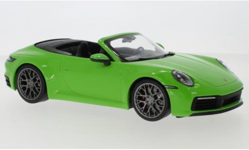 Porsche 992 4S 1/18 Minichamps 911 () Carrera 4S Cabriolet metallico verde 2019 modellino in miniatura