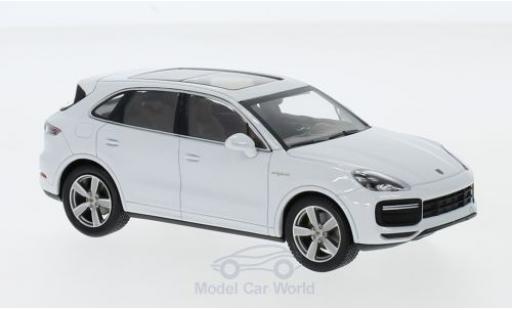 Porsche Cayenne Turbo S 1/43 Minichamps Turbo S e-hybrid bianco 2019 modellino in miniatura