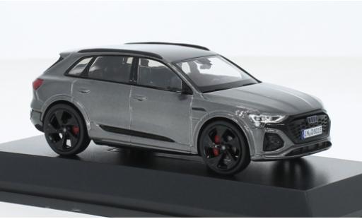 Audi Q8 1/43 I Spark e-tron metallise grau 2023 modellino in miniatura
