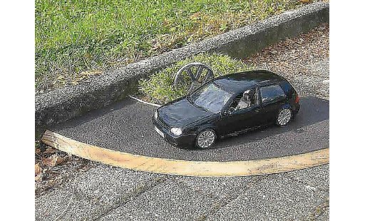 Volkswagen Golf GTI 1/18 Revell dub modellini auto