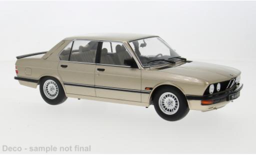 Bmw 520 1/18 IXO i (E28) metallise gold 1987 1:18 modellino in miniatura