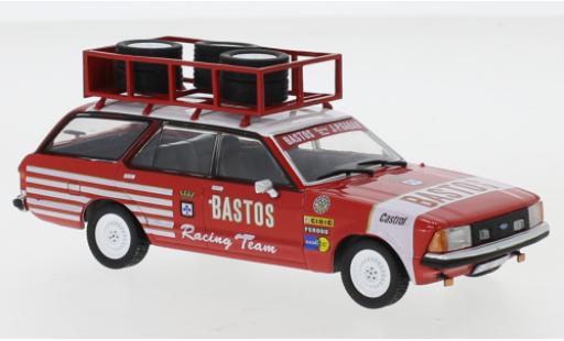 Ford Granada 1/43 IXO MK II Turnier Bastos Racing Team Bastos 1978 Assistance with roof rack modellino in miniatura