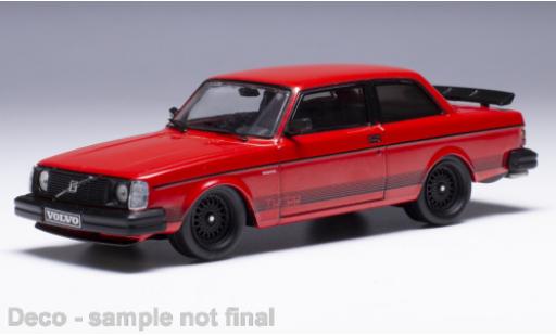 Volvo 242 1/43 IXO rosso 1980 modellino in miniatura