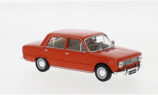 Lada 1200 1/43 IXO rosso 1970 modellino in miniatura