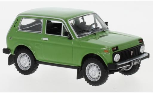 Lada Niva 1/43 IXO verde 1978 modellino in miniatura