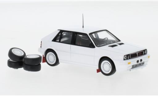 Lancia Delta 1/43 IXO HF Integrale 16V bianco 1989 Plain Body Version y compris les Zusatzteile modellino in miniatura