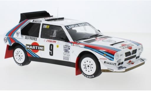 Lancia Delta 1/18 IXO S4 No.9 Martini Racing Martini Rally Monte Carlo 1986 M.Biasion/T.Siviero modellino in miniatura
