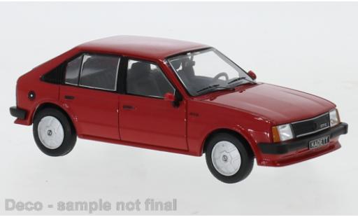 Opel Kadett 1/43 IXO D GT/E rosso 1983 modellino in miniatura