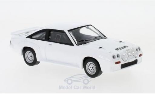 Opel Manta 1/43 IXO 400 bianco 1986 Plain Body Version inklusive 4 Ersatzräder modellino in miniatura