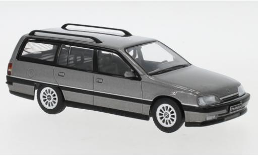 Opel Omega 1/43 IXO A2 Caravan metallico grigio 1990 modellino in miniatura