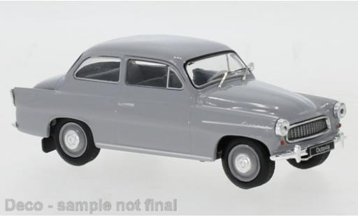 Skoda Octavia 1/43 IXO grigio 1963 modellino in miniatura