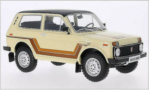 Lada Niva Base 1/18 MCG 5000 beige/Dekor 1981 modellini auto