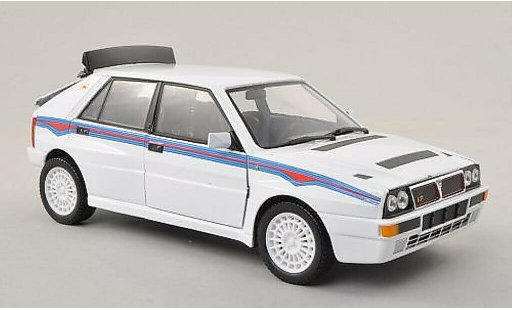 Lancia Delta HF Integrale Evoluzione II 1/24 Burago EVO 2 bianco con Dekor modellini auto