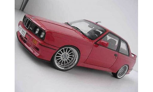 Bmw M3 coupe 1/18 Autoart Alpina E30 jantes chromees modellini auto