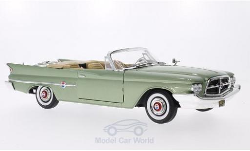 Chrysler 300F 1/18 Lucky Die Cast metallico verde 1960 modellino in miniatura